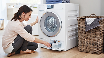 Máy giặt đang giặt bị ngừng nguyên nhân do đâu