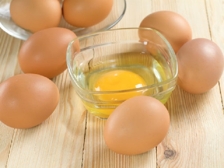 Bí quyết tẩy vết cà phê trên quần áo