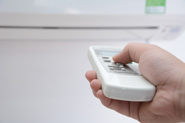 Cách sửa máy lạnh không điều khiển được