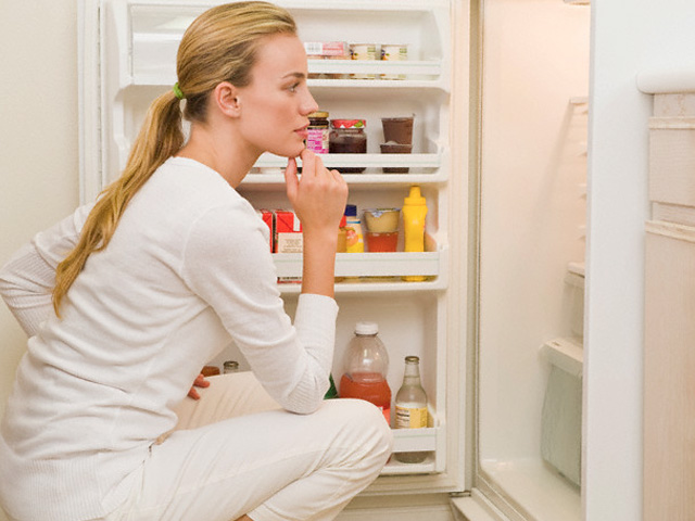 Làm gì khi tủ lạnh bị chảy nước ngăn mát