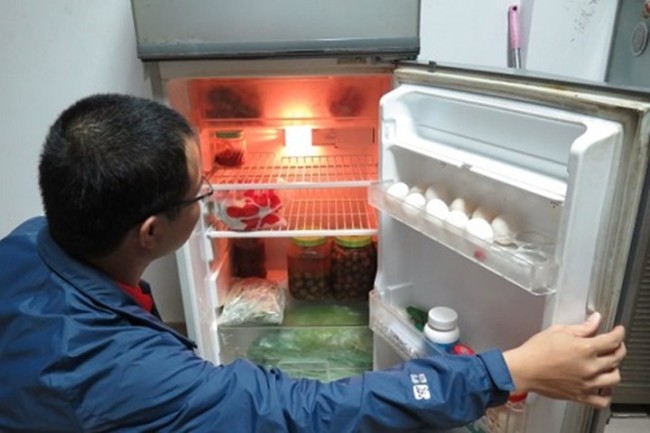 Cách sửa tủ lạnh bị đổ mồ hôi hiệu quả tại nhà
