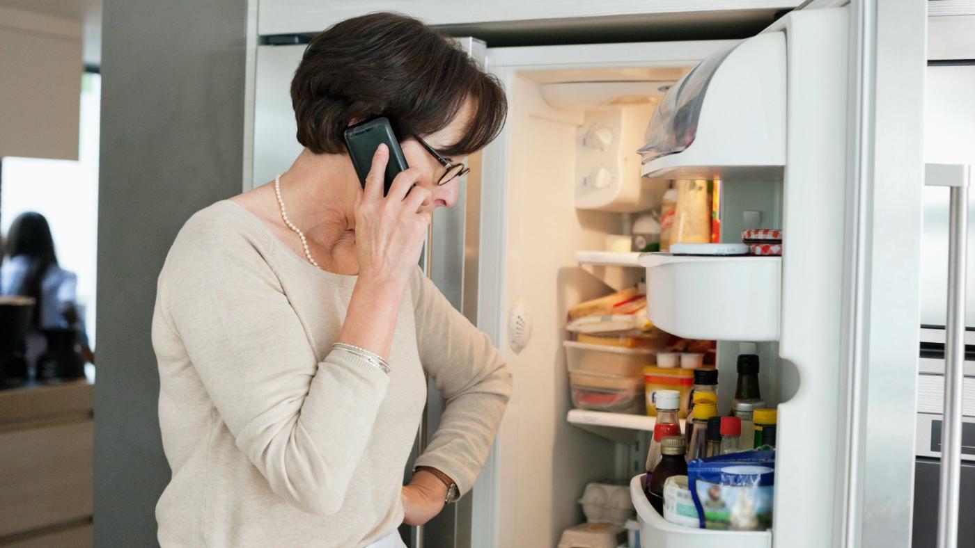 Hướng dẫn cách sửa tủ lạnh bị rò điện nhanh chóng tại nhà