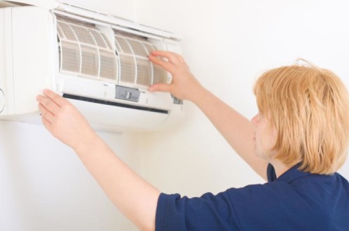 Bật mí cách thay đèn tủ lạnh tại nhà đúng kĩ thuật