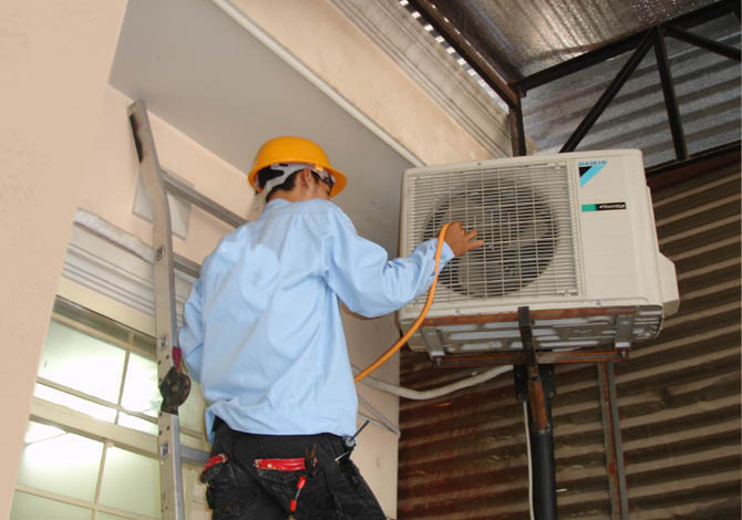 Tổng hợp các lý do khiến cho máy lạnh Sanyo bị chảy nước