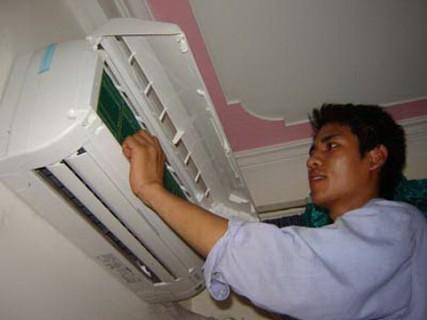 Cách sửa tủ lạnh mini bị thủng ngăn đá nhanh gọn