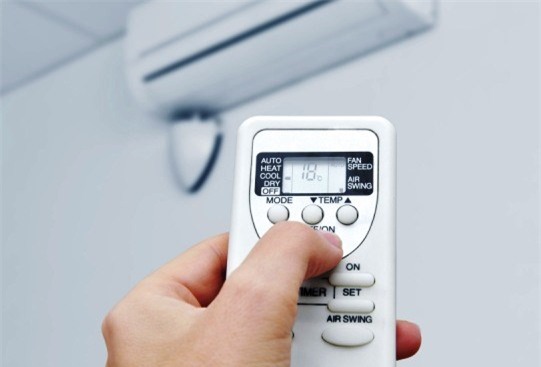 Chuyên sửa máy lạnh Sumikura không nhận tín hiệu từ remote tại nhà