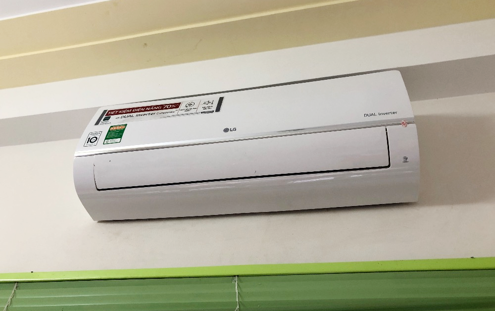 Quạt dàn nóng máy lạnh không chạy khiến máy lạnh bị tắt đột ngột