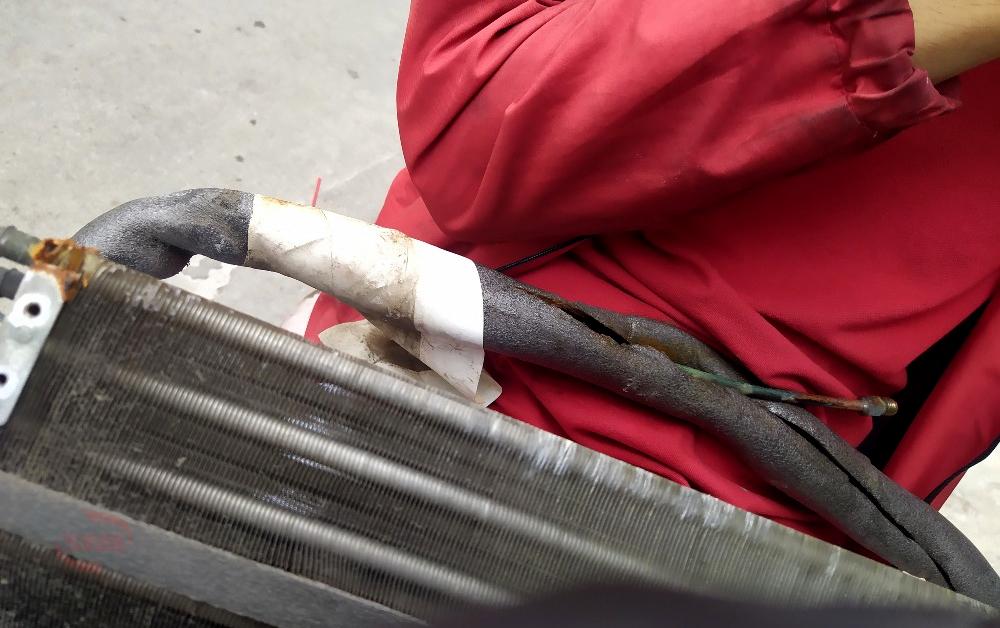 Nguyên nhân và cách khắc phục máy lạnh bị rò gas