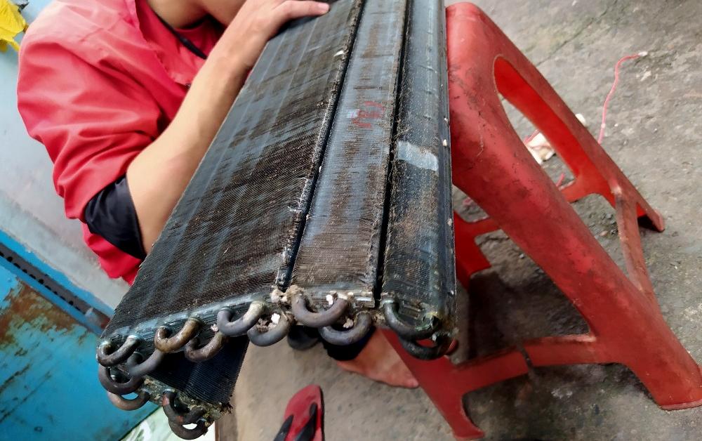 Điện Lạnh Quân giúp bạn tư vấn và sửa chữa khi máy lạnh chạy nhưng không mát