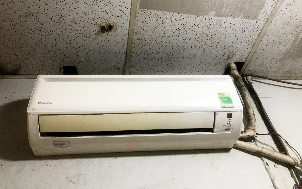 Máy lạnh hoạt động mà không làm lạnh do bụi bẩn bám vào