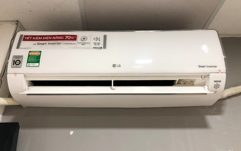 Điện Lạnh Quân giúp bạn sửa máy lạnh không đảo gió được nhanh chóng